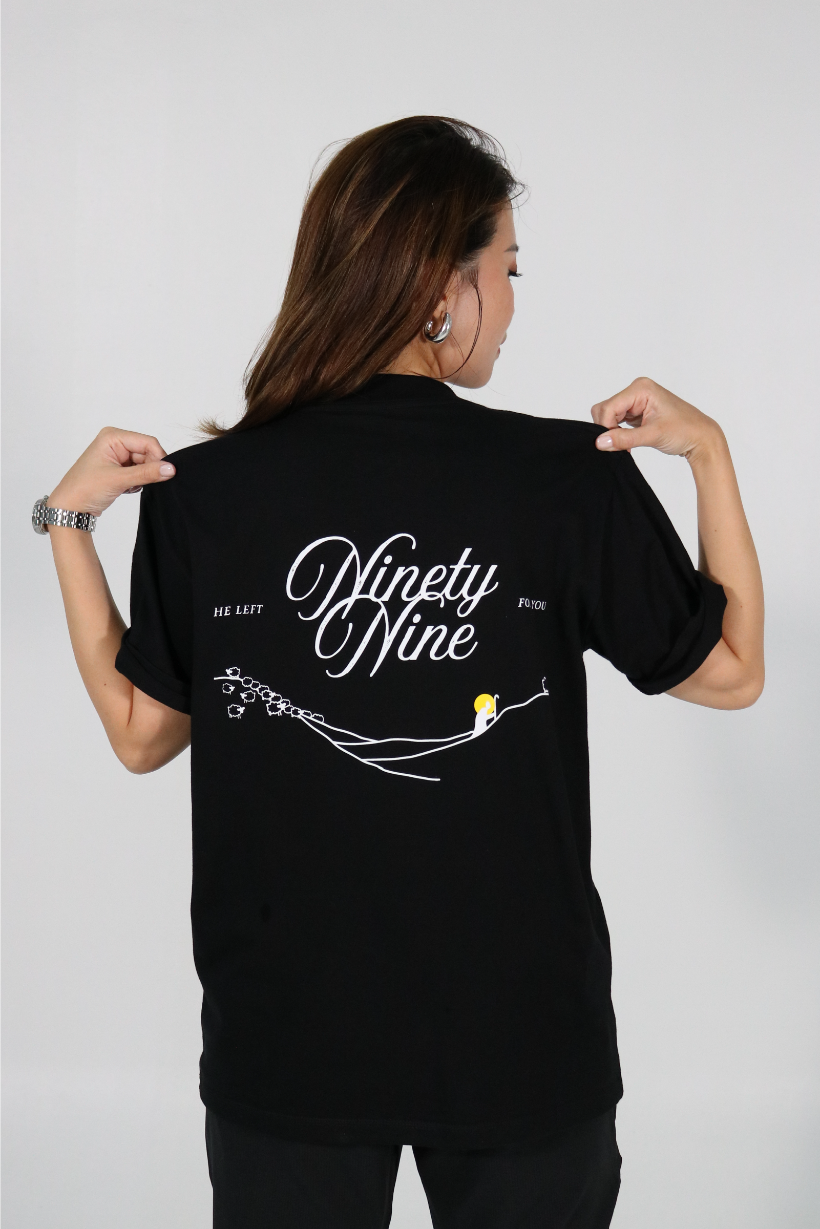 "Parable of the lost sheep" - Oversized Black T-Shirt