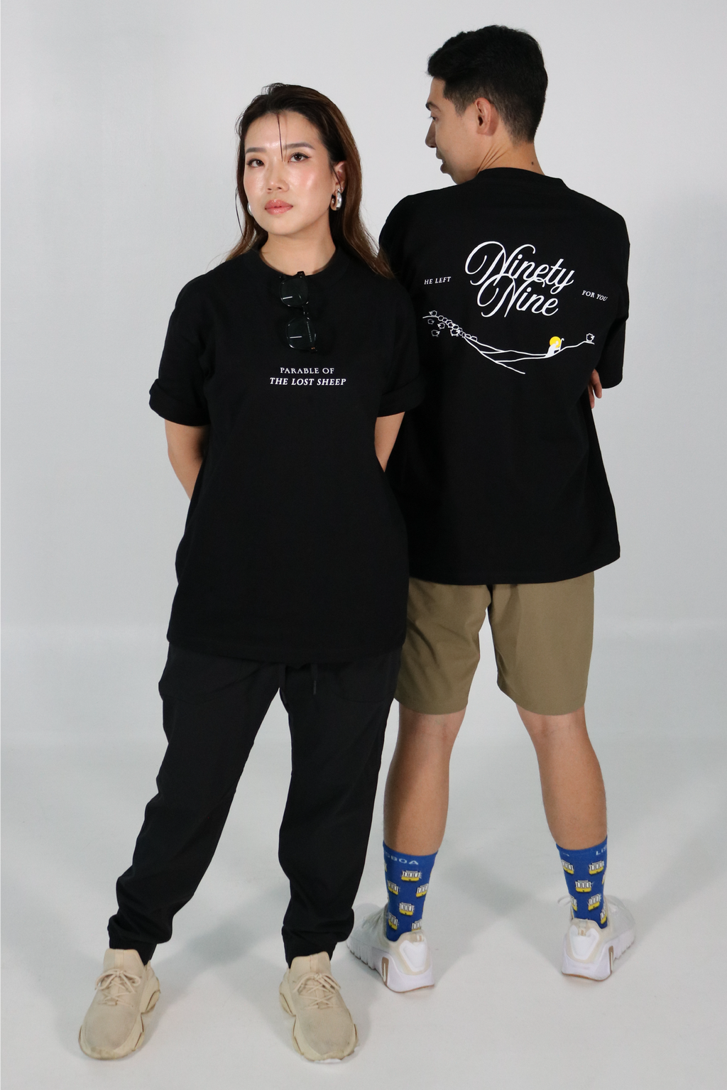 "Parable of the lost sheep" - Oversized Black T-Shirt