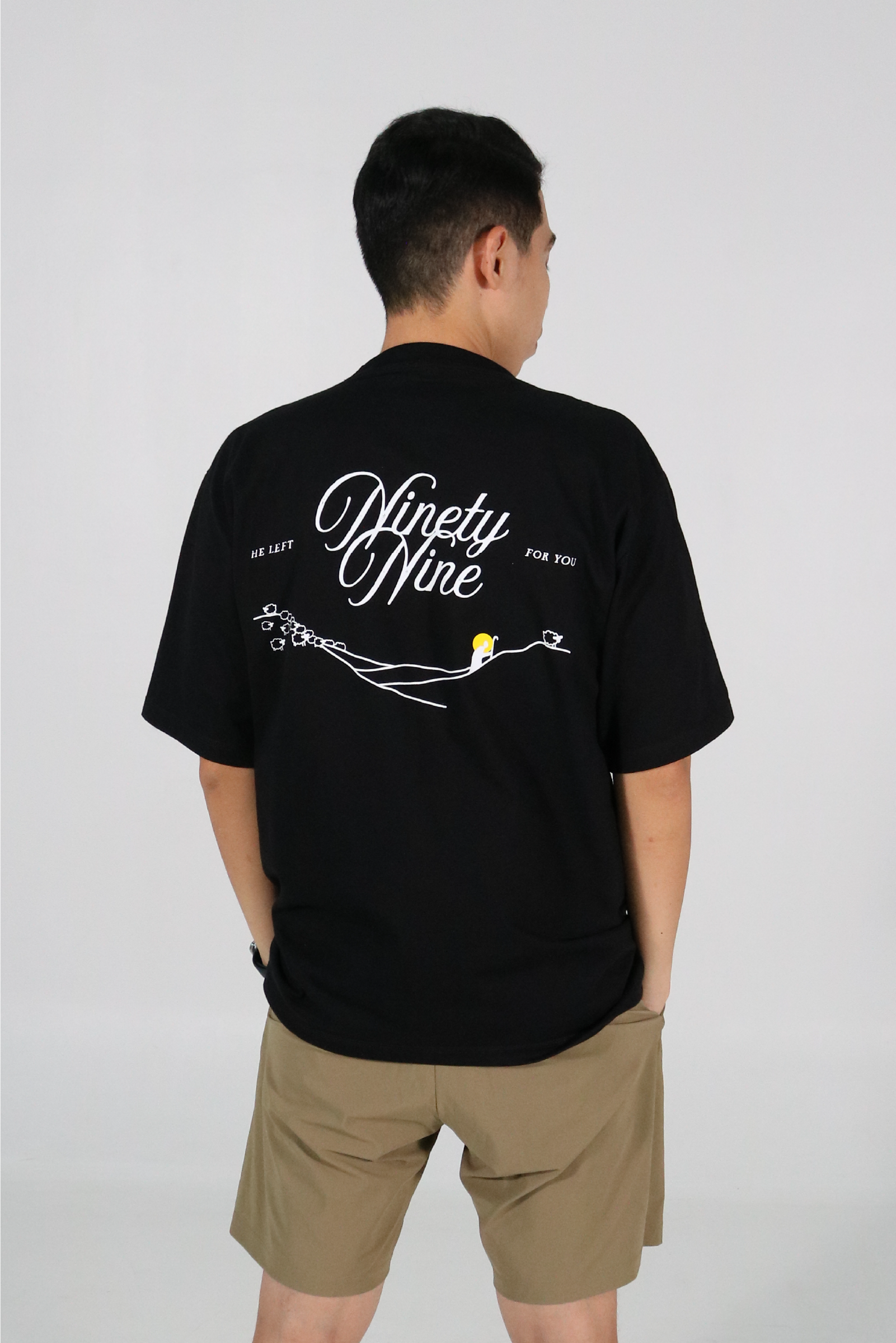 "Parable of the lost sheep" - Oversized Black T-Shirt