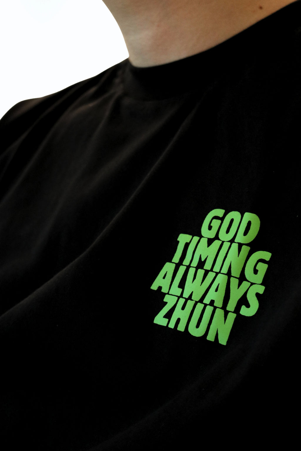 "God timing always zhun" - Oversized Black T-Shirt